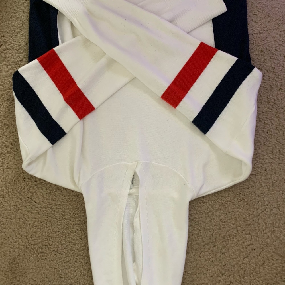 VINTAGE Hooded White Pullover